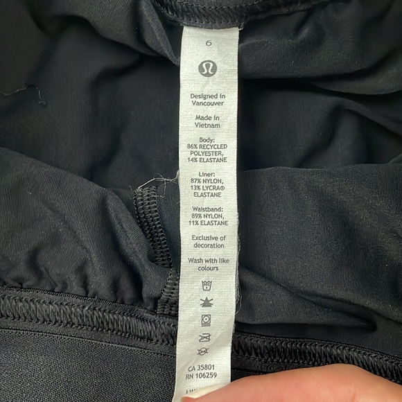 Lululemon Women’s Court Rival Tennis/Golf Skirt - Picture 2 of 7